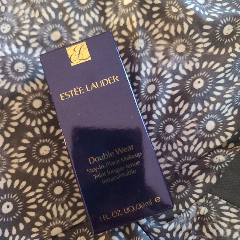Estee lauder double wear foundation